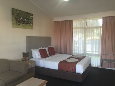 Colonial Motor Lodge Scone - Hotels Melbourne 5