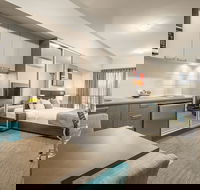 Hudson Berrimah - Hotels Melbourne