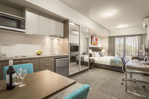 Hudson Berrimah - Hotels Melbourne 0