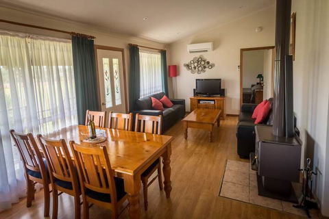 Cottages On Lovedale - Hotels Melbourne 7