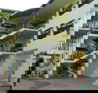 Magnetic Sunsets Resort