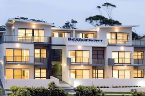 Mollymook Beachfront Executive Apartment - Hotels Melbourne 4