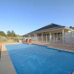 Silver Springs (4br) Cottage With Wifi Views Olives & Space . Fireplace Views Olives & Space - Hotels Melbourne 0