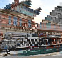 Empire Hotel Deloraine - Hotels Melbourne