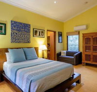 Five Bimba Tractor House - Hotels Melbourne