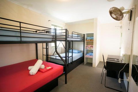 Manta Lodge YHA & Scuba Centre - Hotels Melbourne 3