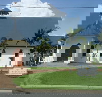 Kurrmine Beach Motel