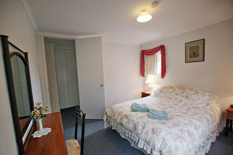 Serenity Grove - Hotels Melbourne 6