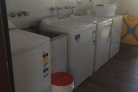 Charleville Motel - Hotels Melbourne 2