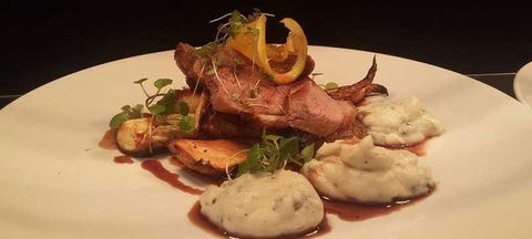 SEE Restaurant - Hotels Melbourne 1