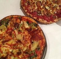 Accetta's Woodfired Pizza House - Hotels Melbourne