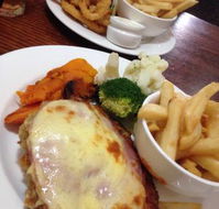 Commercial Hotel - Hotels Melbourne
