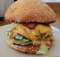 Tuck Shop Take Away - Hotels Melbourne