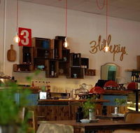 3 Little Pigs - Hotels Melbourne