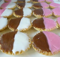 Hulm's Bakery - Hotels Melbourne