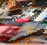 Zavanah Cafe - Hotels Melbourne