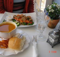 Le Beau Cafe - Hotels Melbourne