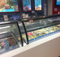Cold Rock Ice Creamery - Hotels Melbourne