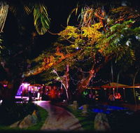 Poinciana - Hotels Melbourne