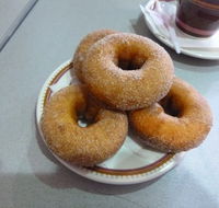 Donut King - Hotels Melbourne