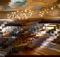 Monster Kitchen and Bar - Hotels Melbourne