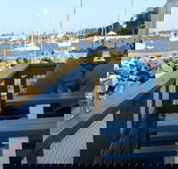 Pelican Point Fish  Chips - Hotels Melbourne