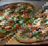 Sabatino Woodfired Pizzeria - Hotels Melbourne