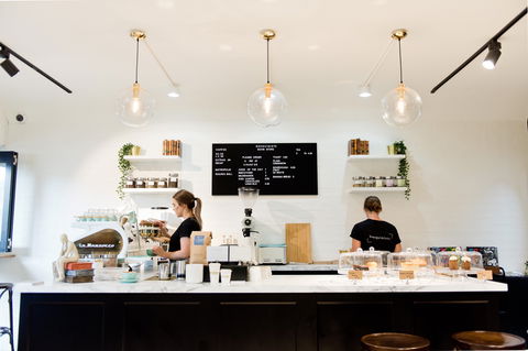 Bouquiniste - Hotels Melbourne 1