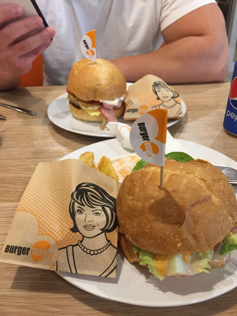 Burger Edge - Wollert - Hotels Melbourne 0