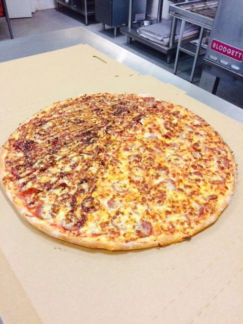 Rocky's Pizza - Hotels Melbourne 0