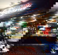 Una's Caf  Restaurant - Hotels Melbourne