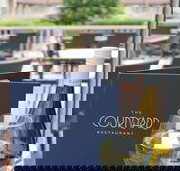 The Courtyard Restaurant - Hotels Melbourne