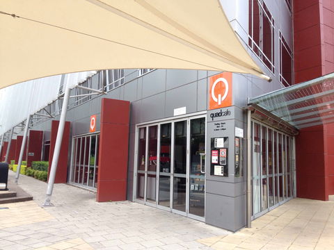 Quad Cafe - Hotels Melbourne 0