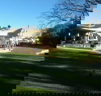 Ramon's at Willow Pond - Hotels Melbourne