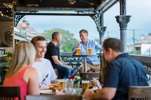 Commercial Hotel Morpeth - Hotels Melbourne 1