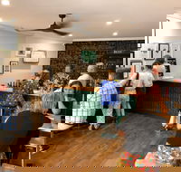 Matriarch and Rogue Winery - Hotels Melbourne