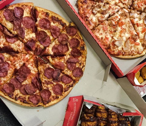 Pizza Hut - Werribee - Hotels Melbourne 0