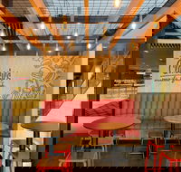 Ruby Chews Burgers and Shakes - Hotels Melbourne