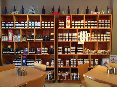 Perenti Cafe - Hotels Melbourne 0