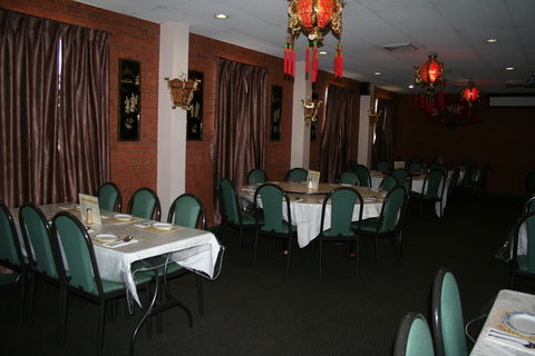 Dragon Phoenix Restaurant - Hotels Melbourne 2