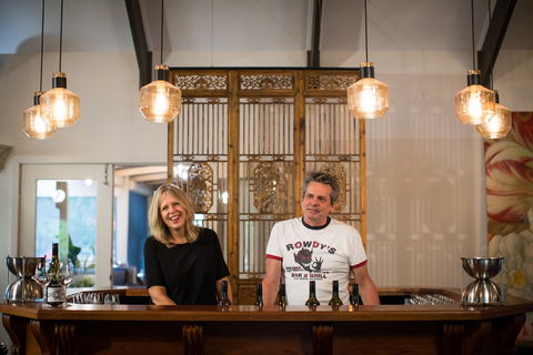 Shut The Gate Wines - Hotels Melbourne 1