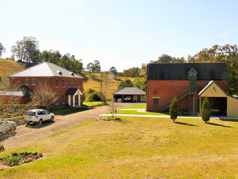 Tugwood Winery - Hotels Melbourne 0