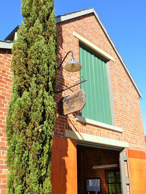 Tugwood Winery - Hotels Melbourne 1