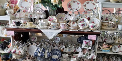 Moments &  Memories Tea Room - Hotels Melbourne 2
