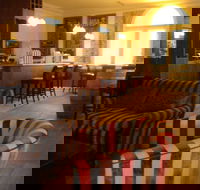 Rose  Crown - Hotels Melbourne