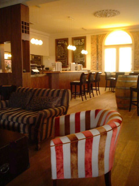 Rose & Crown - Hotels Melbourne 0