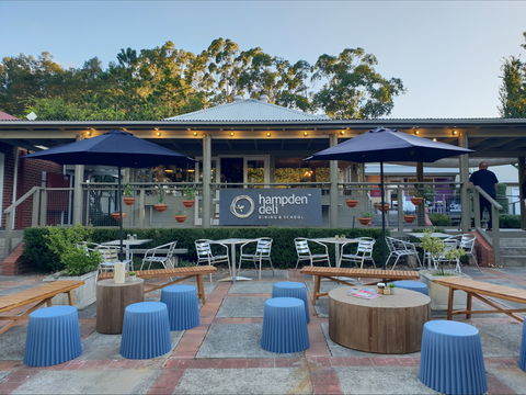 Hampden Deli, Dining And School - Hotels Melbourne 0