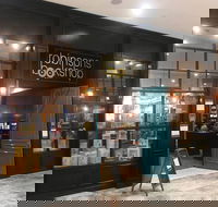 Robinsons Bookshop Cafe - Hotels Melbourne