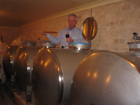 Sons And Brothers Wine - Hotels Melbourne 0