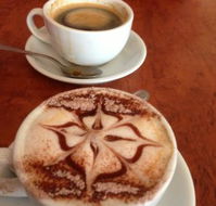 Claudia's Cafe - Hotels Melbourne